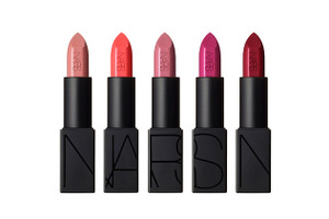 ホリデーセットは“大胆不敵”なリップスティック「NARS」 画像