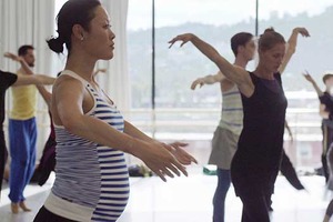 【特別映像】妊娠中も踊り続ける…プリンシパルの決意とは!?『Maiko ふたたびの白鳥』 画像