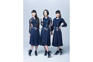 「Perfume」“踊れるダンスヒール”に新色！期間限定「Perfume」ショップもオープン 画像