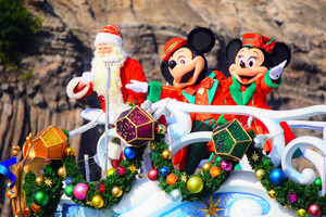【ディズニー】ミッキー＆ミニーが新コスお披露目！「ディズニー・クリスマス」が開幕 画像