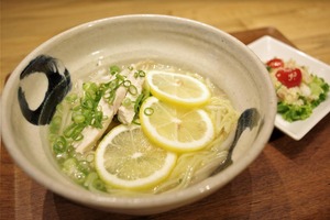 “グルテンフリー麺”の爽やかメニューが残暑にぴったり！代官山「FLUX CAFE」 画像