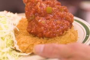 サクッじゅわっ！ 揚げ物好き必見、特撰カツが評判の老舗洋食屋 画像