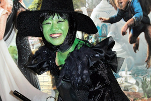 【Photoレポート】「南海キャンディーズ」しずちゃん、顔面真緑の魔女に変身… 画像