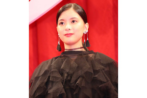 芳根京子“瑞穂”のコスプレに歓喜と疑惑が渦巻く、菱田とバタコの“遭遇”と林の運命にも多くの反応…「真犯人フラグ 真相編」11話 画像