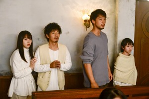 「君と世界が終わる日に」S3場面写真到着、第2話で教団の実態が明らかに？ 画像