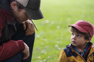 シングルファーザーが4歳の息子に“死”を説明『いつかの君にもわかること』本編映像 画像