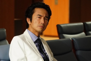 眞島秀和＆香椎由宇、夫婦役で登場「Dr.チョコレート」第3話でさらなる謎浮上 画像