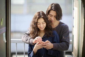 山下智久＆新木優子『SEE HEAR LOVE』2人が紡ぐ愛の場面写真解禁 画像