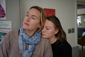 「I AM ルース」ケイト・ウィンスレット「助けを求めて」英国アカデミー賞で若者へメッセージ 画像