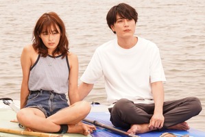 森七菜＆間宮祥太朗「真夏のシンデレラ」第1話放送でトレンド1位に「これぞ月9」「夏が来た！」の声続々 画像