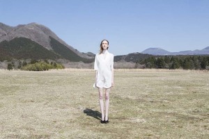 【13-14AW展示会】「マメ」が、古い写真の主人公達に贈る服 画像