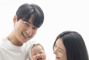 韓国人俳優と結婚した日本人女性・アヤネさん、家族写真公開で「まさに理想の家族」と反響続々！【PHOTO】 画像