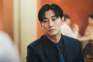 “ロマンス帝王” チュ・ジフンがやってくる！高校の理事長になった彼に一体どういう過去が…？ 画像