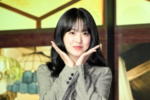 Disney+『照明店の客人たち』主演パク・ボヨン、監督からの「温かく繊細な」配慮に感謝 画像