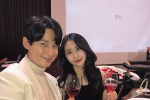“推し”だった韓国スターと結婚した日本人女性、「理想過ぎる」家族写真を公開！不慣れな子育てで腱鞘炎に【PHOTO】 画像