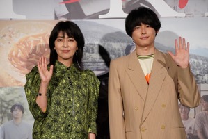 松たか子＆松村北斗『ファーストキス 1ST KISS』大ヒットに喜びと感謝　公開10日間で動員54万人突破 画像