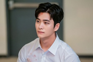 Netflix配信『ジャガイモ研究所』カン・テオ、復帰は大成功！こんなに“セクシーな理事”は初めて 画像