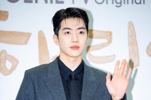 メチャ気になる俳優カン・フンにはキャラの内面を繊細に表現する力がある 画像