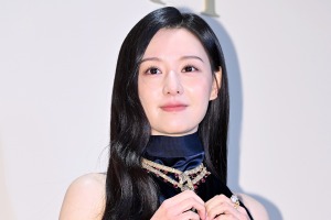 『涙の女王』キム・ジウォンの公式ファンカフェオープン、ファンとの新たな絆が始まる 画像