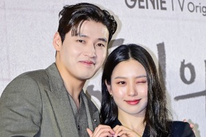 Netflix新作『隠し味にはロマンス』は笑いの絶えない現場だった…「笑ったら罰金」制度まで！ 画像