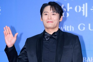 嫌われ者を演じたチェ・デフンはいかにして栄誉を勝ち取ったのか 画像