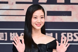 『埋もれた心』から『隠し味にはロマンス』へ、連続ヒットを支えるホン・ファヨンの演技力 画像