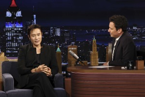 イ・ビョンホン、アメリカ人気ショーに出演。『イカゲーム』スピンオフに言及? 画像