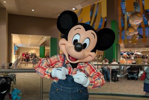 【海外ディズニー】ミッキーがごあいさつ！エプコットの人気レストランを体験　フロリダ WDW 画像