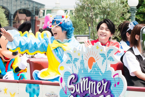 【ディズニー】Mrs. GREEN APPLEがサプライズでパレード登場！夏イベ「サマー・クールオフat Tokyo Disney Resort」明日開幕 画像