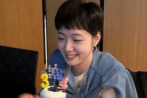 キム・ゴウン、34歳の誕生日もベリーショートでフレッシュ全開！女優としての飛躍にも注目【PHOTO】 画像