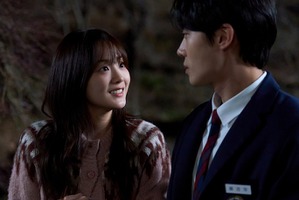 『巫女と彦星』未公開カット公開、チョ・イヒョン＆チュ・ヨンウ手つなぎエンディングにSNS騒然 画像