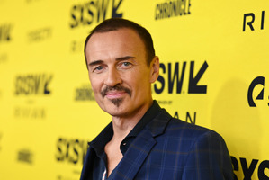 ジュリアン・マクマホンが死去、56歳 ニコラス・ケイジ、アリッサ・ミラノら追悼 画像