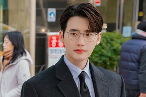 『瑞草洞〈ソチョドン〉』初週視聴率1位、イ・ジョンソクの通勤スーツ姿に胸キュン 画像