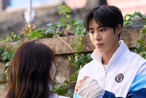 『巫女と彦星』で見せた圧巻の二重人格、チュ・ヨンウが1人2役で魅せるギャップに注目 画像