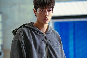 『グッドボーイ』が映し出すパク・ボゴムのすべて、血と涙で塗り替えた顔全開コレクション 画像