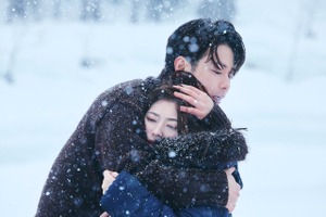 物語の結末はいかに？小芝風花、佐藤健W主演の『私の夫と結婚して』9・10話の場面写真＆インタビュー動画解禁！ 画像