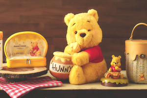 プーさん新コレクション「HONEY DAY」展開中　ぬいぐるみや雑貨が登場 画像