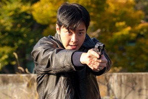 『カマキリ』で出会う新しいチャン・ドンユンの“鋭すぎる目”に心を撃ち抜かれる 画像