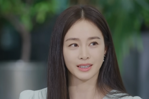 “韓国で最も美しい女優” キム・テヒ、娘たちの容姿について言及「喜悲が交差する…」 画像