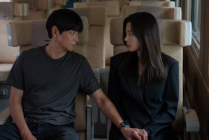 【2大スター共演】絶体絶命の危機を乗り越えるたび愛が深まる！ 禁断のロマンス「北極星」が、いま必見の理由 画像