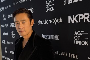巨匠も絶賛!! イ・ビョンホン、ユーモアとキャリアで輝いたトロント国際映画祭特別功労賞受賞 画像