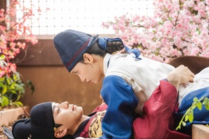 話題沸騰の『暴君のシェフ』、イム・ユナとイ・チェミンの美食ロマンスに世界が夢中 画像