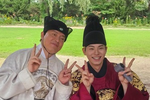 劇中ではあり得ない…『暴君のシェフ』出演俳優が“和気あいあい”オフショット公開「共に苦労した仲」【PHOTO】 画像