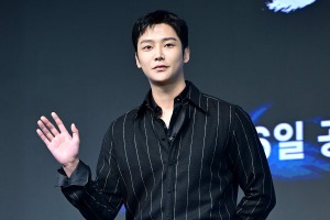 『濁流』チャン・シユル役ロウンが築いてきた演技の幅と挑戦 画像