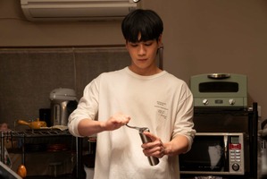 JO1・豆原一成、コーヒーへの情熱見せるメイキング到着『富士山と、コーヒーと、しあわせの数式』 画像