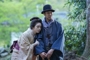 「ばけばけ」傅役の堤真一、“おトキ”高石あかりは「松野家で育ったからこそ生き抜ける力を持てた」 画像