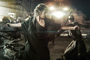 ミラ・ジョヴォヴィッチのアクション炸裂『ロストランズ　闇を狩る者』殺気全開予告編 画像