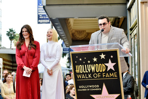 『アナと雪の女王』吹き替え声優クリスティン・ベル、イディナ・メンゼルら、シリーズ第3弾＆第4弾のギャラは破格の94億円!? 画像