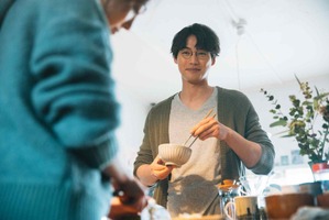 福士蒼汰＆福原遥、仲良しモーニングルーティン公開『楓』本編映像 画像