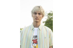 高良健吾、謎だらけの男を演じる「俺たちバッドバーバーズ」予告編　「ベイビーわるきゅーれ」再放送も 画像